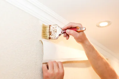Pose de papier peint à Caille — revêtements muraux et toiles de verre
